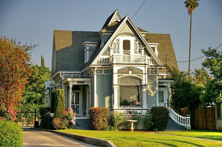 Historic Home Garden Paths in Kirkwood, MO