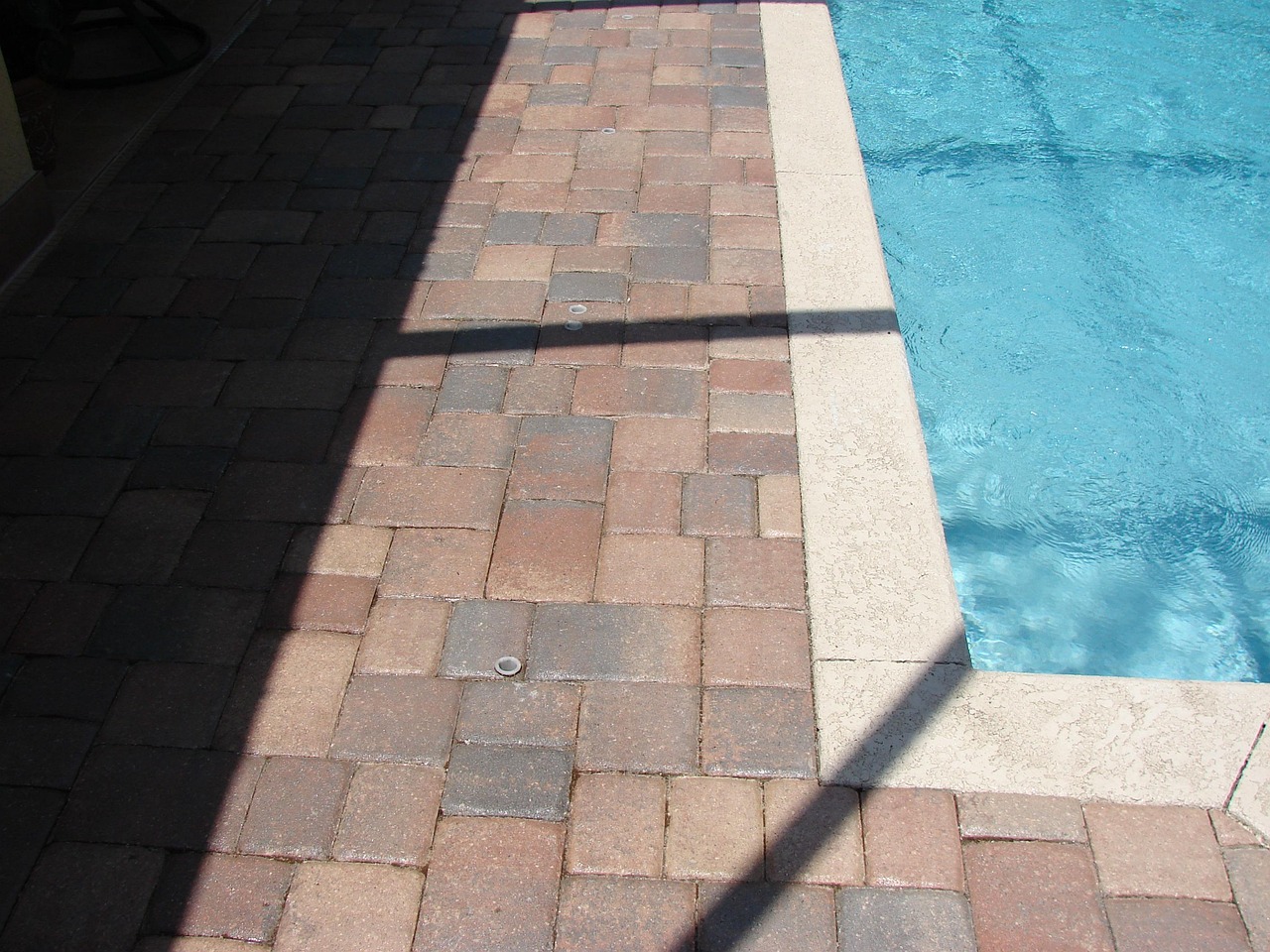 Building a Paver Patio in Michigan: Base, Sand and Joints