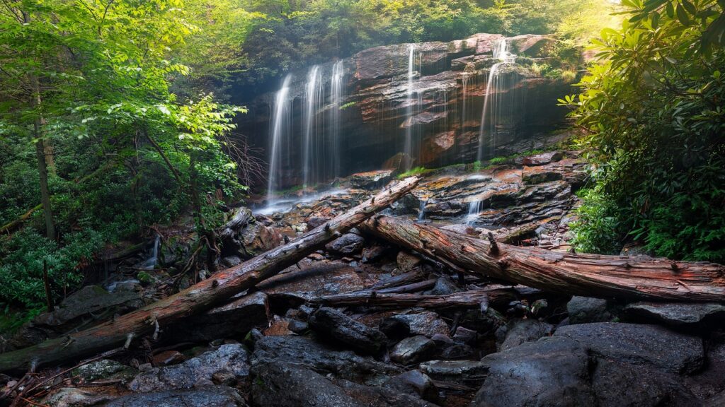 Ledge and Boulders: Landscaping Rocky New Hampshire Lots