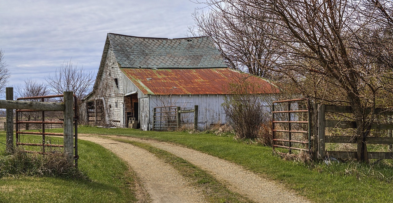 Gravel Driveways for Rural Lots Around Woodstock, IL